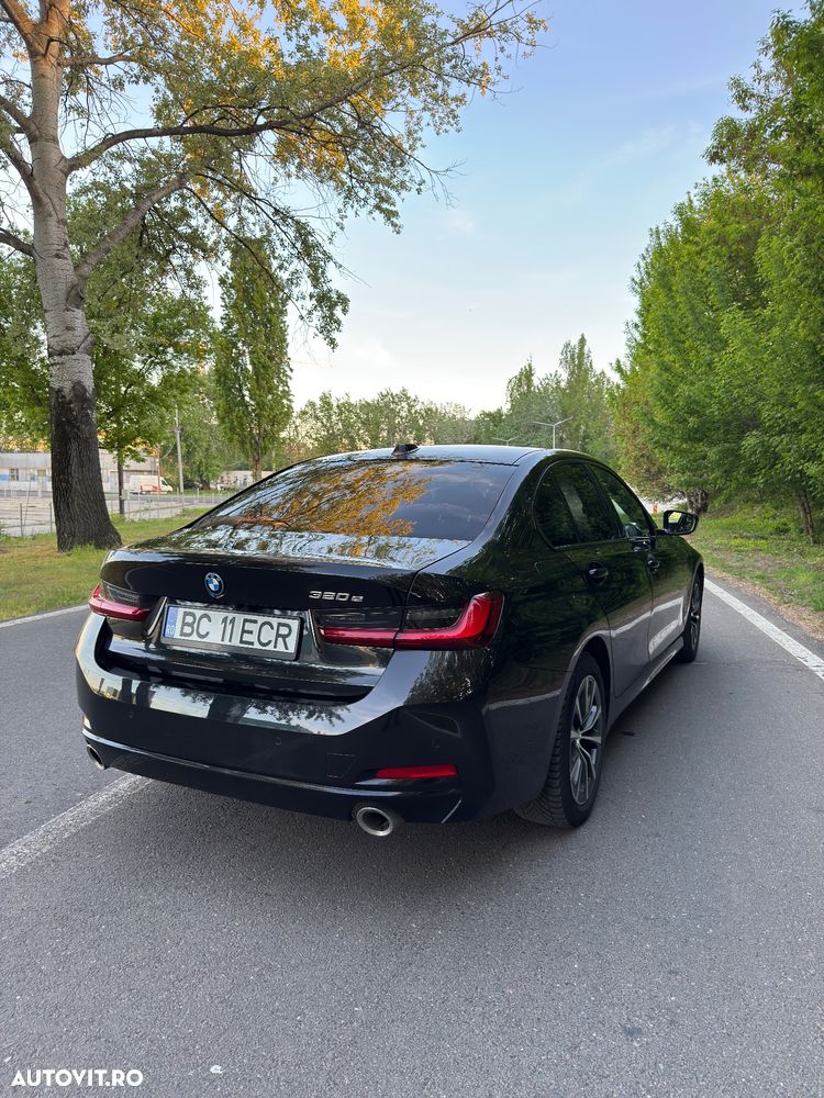 BMW Seria 3 2023 photo 2