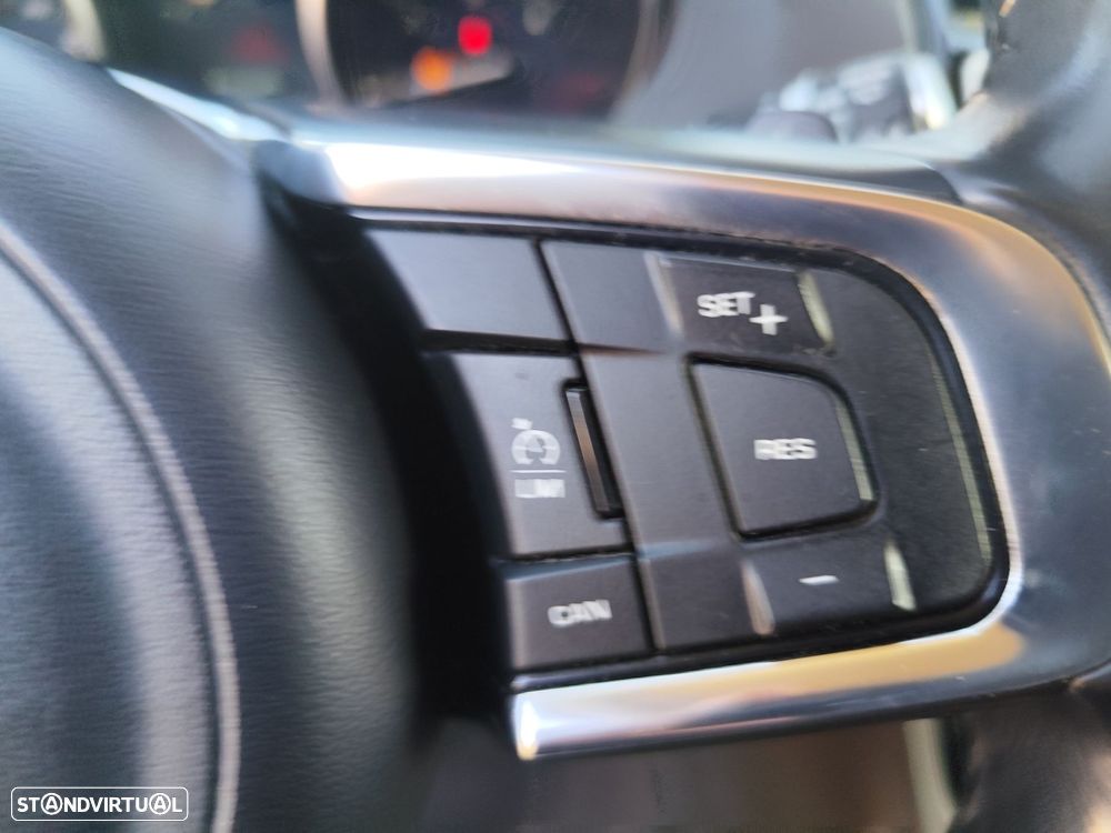 Jaguar F-Pace 2.0 i4D R-Sport AWD Aut. - 11