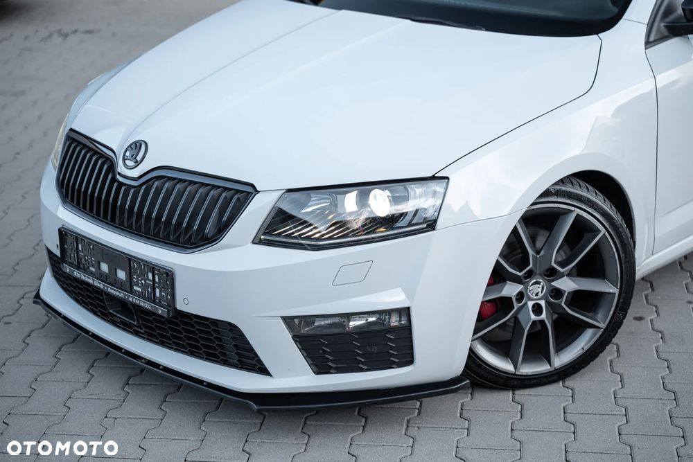 Skoda Octavia 2.0 TDI RS DSG - 3