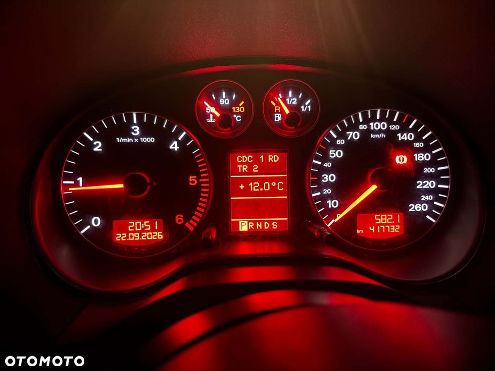 Audi A3 3-drzwiowe 1.9 TDI DPF Ambiente S tronic - 12