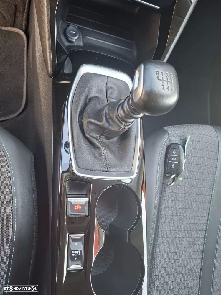 Peugeot 208 1.2 PureTech Allure Pack - 28