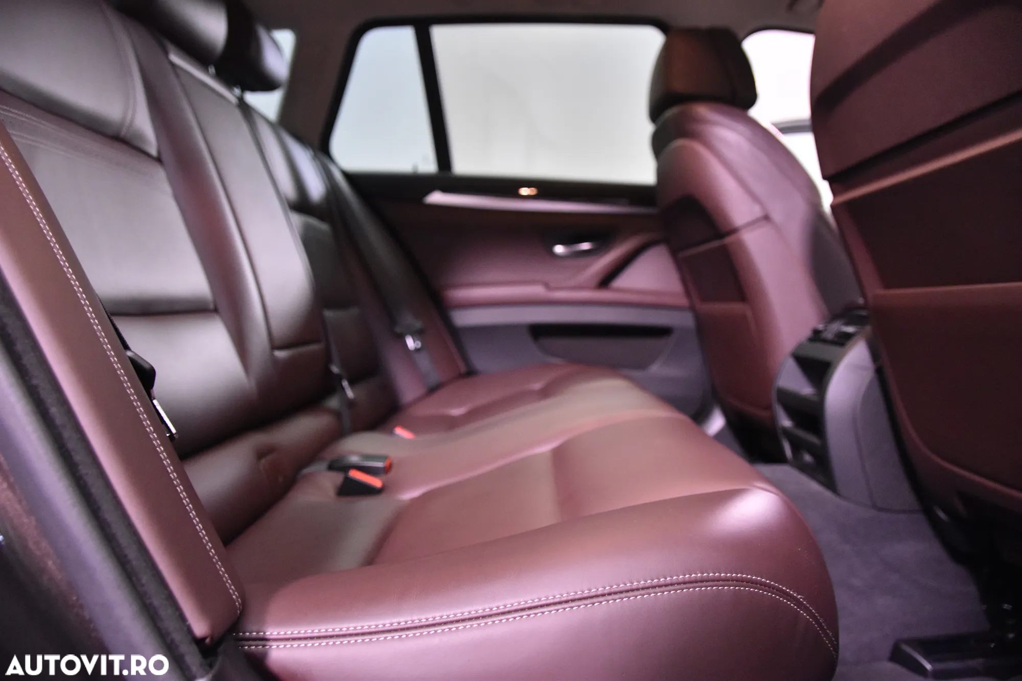 BMW Seria 5 520i Touring Aut. - 12