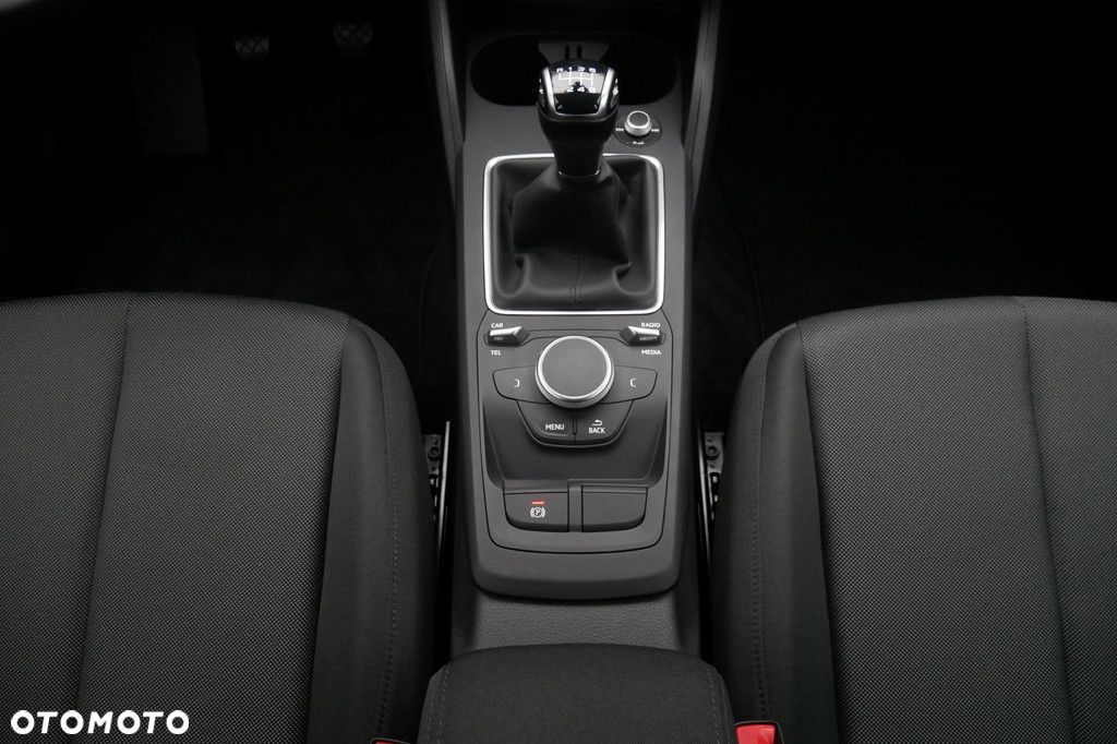 Audi Q2 - 11