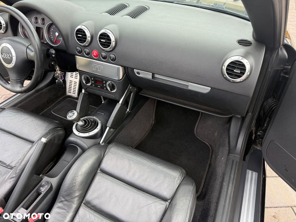 Audi TT Roadster 1.8T - 15