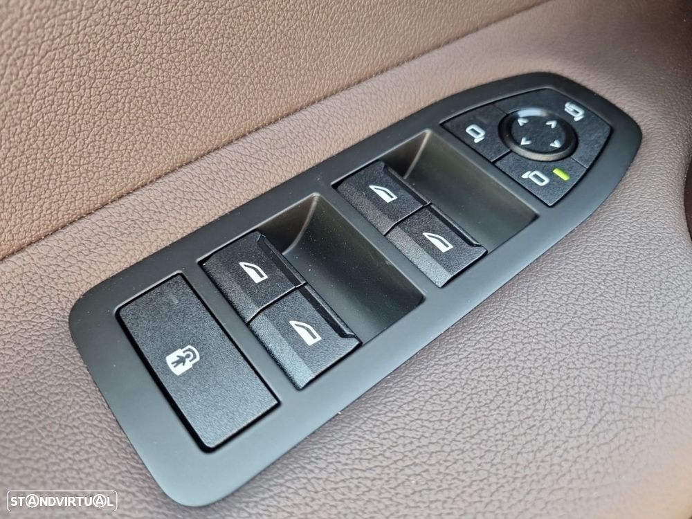 BMW iX xDrive 45 Pack Desportivo - 25