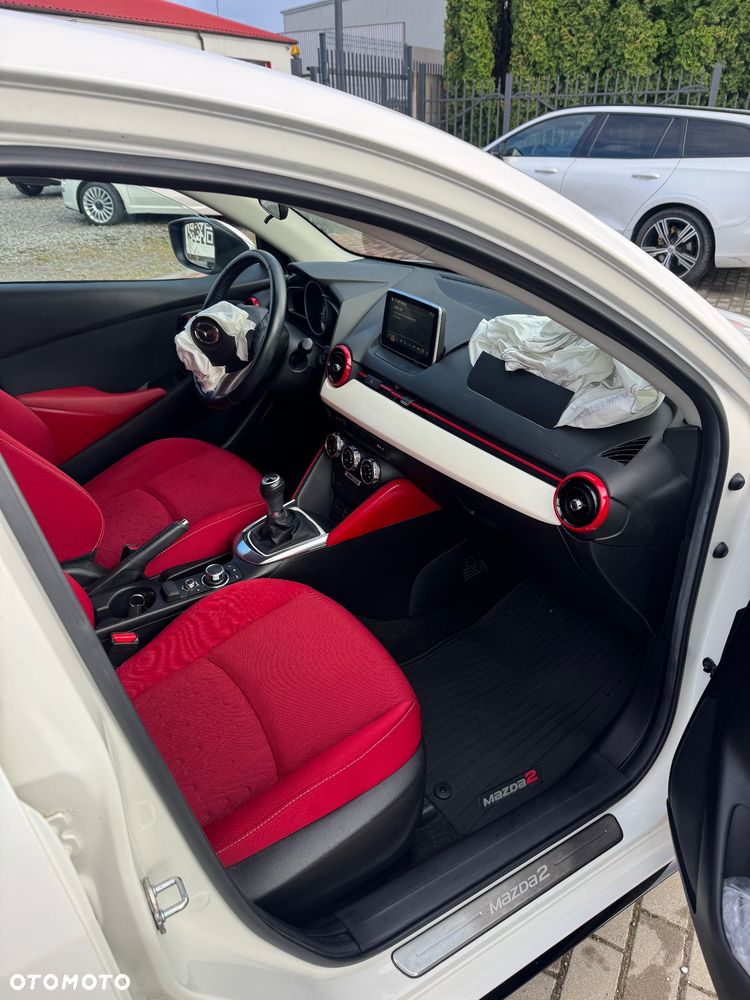 Mazda 2 - 6