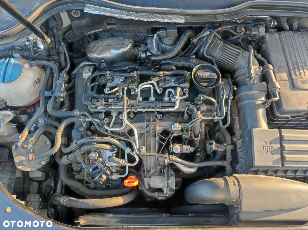 Volkswagen Passat 2.0 TDI Comfortline - 10