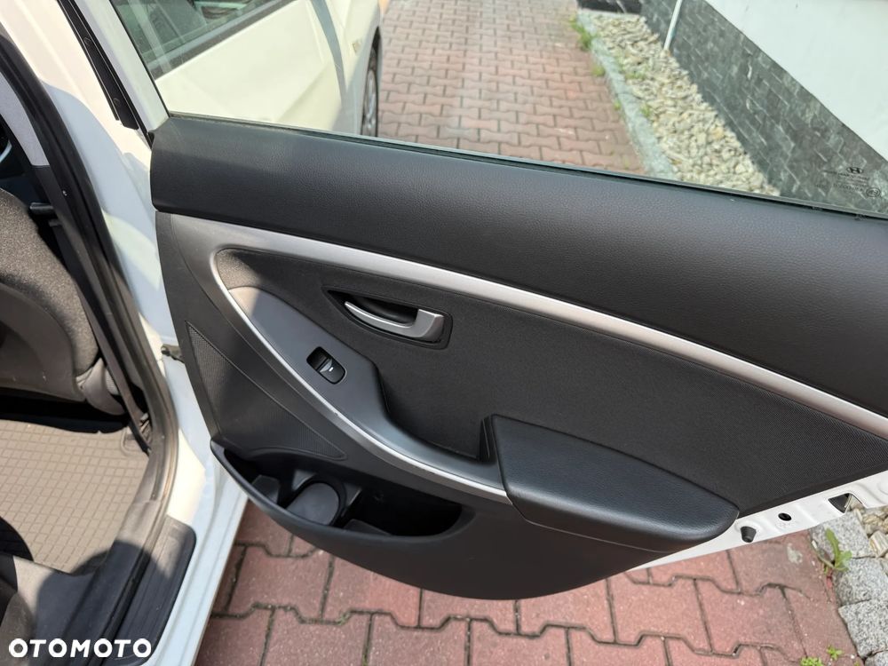 Hyundai i30 1.6 GDI Classic - 15
