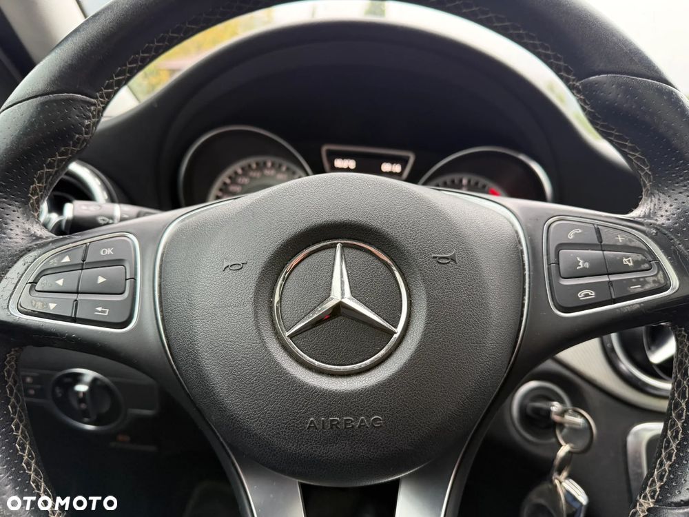 Mercedes-Benz GLA 200 (CDI) d 4Matic 7G-DCT - 19
