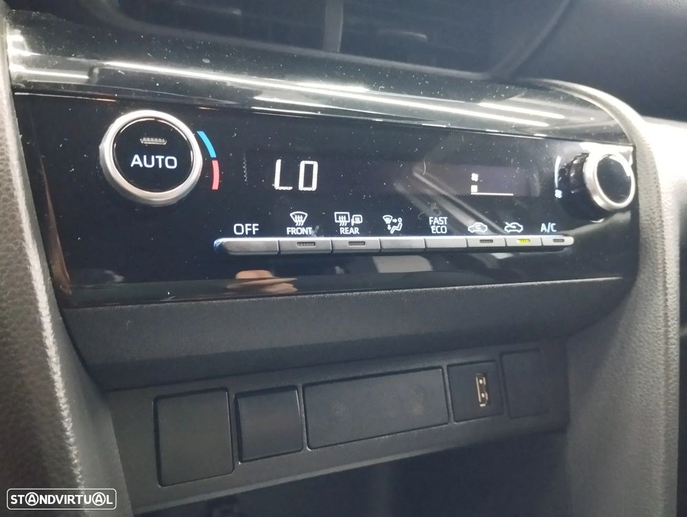 Toyota Yaris Cross 1.5 HDF Square Collection - 33