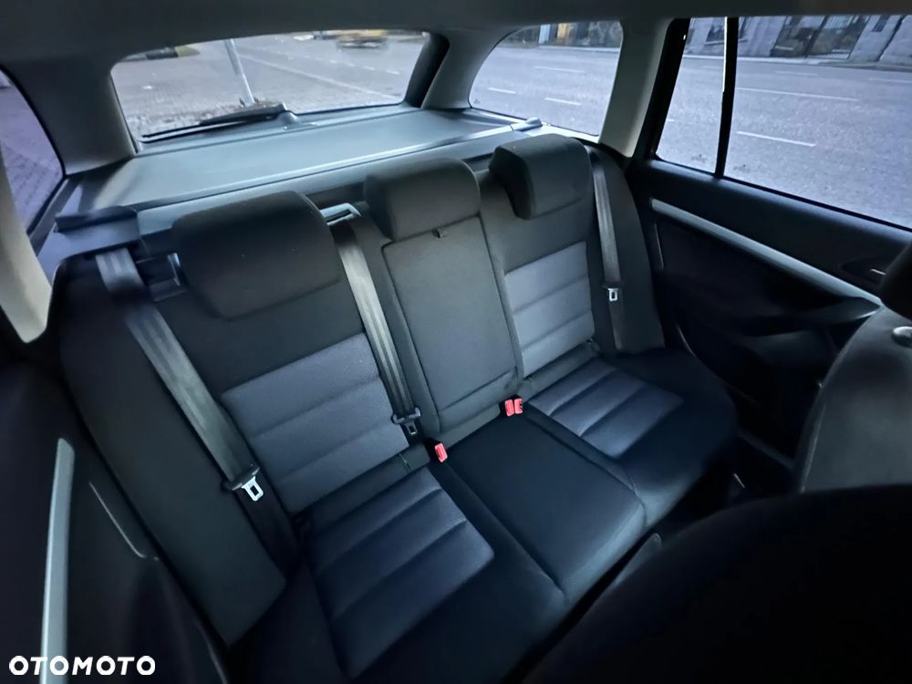 Skoda Octavia 1.6 Ambition - 7