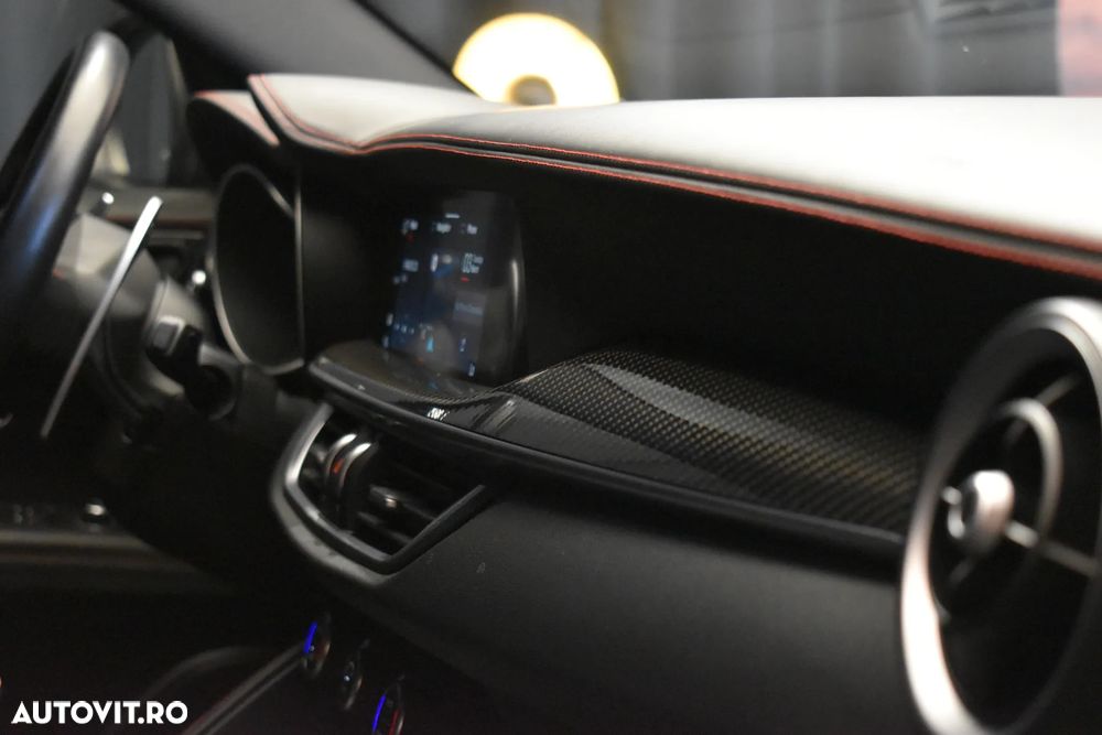 Alfa Romeo Stelvio 2.9 V6 Turbo AWD AT8 Quadrifoglio - 18