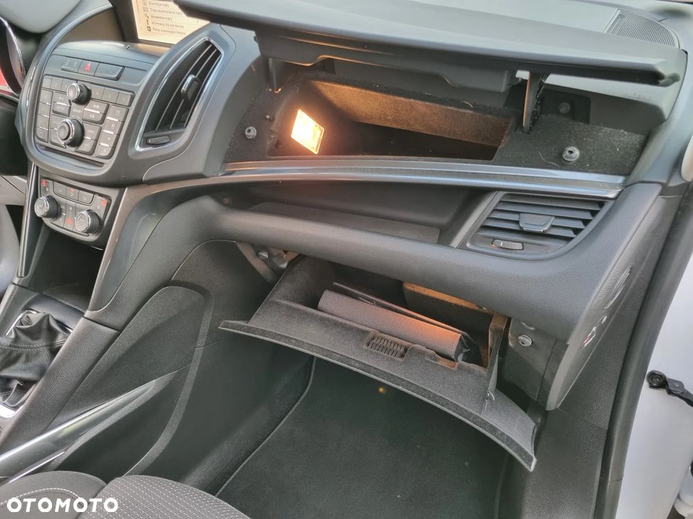 Opel Zafira Tourer 1.4 Turbo Innovation - 26