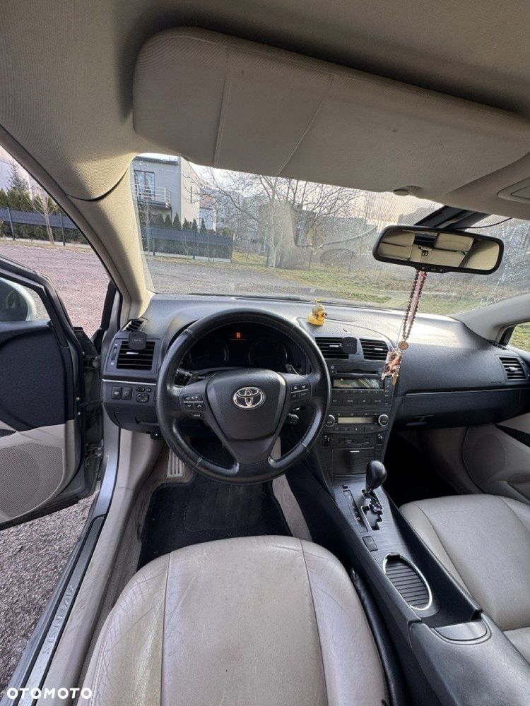 Toyota Avensis 2.0 Sol plus EU5 MS - 25