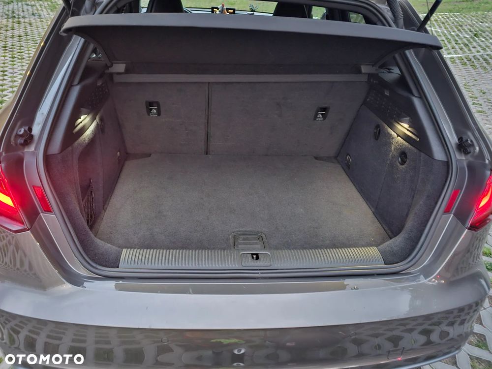 Audi A3 Sportback 2.0 TDI clean diesel Quattro Ambiente S tronic - 16