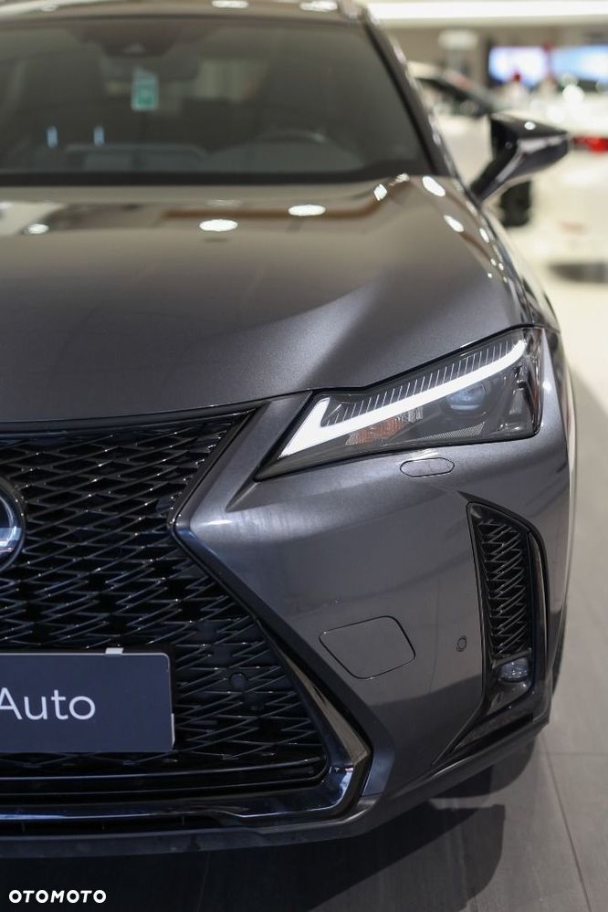 Lexus UX - 28