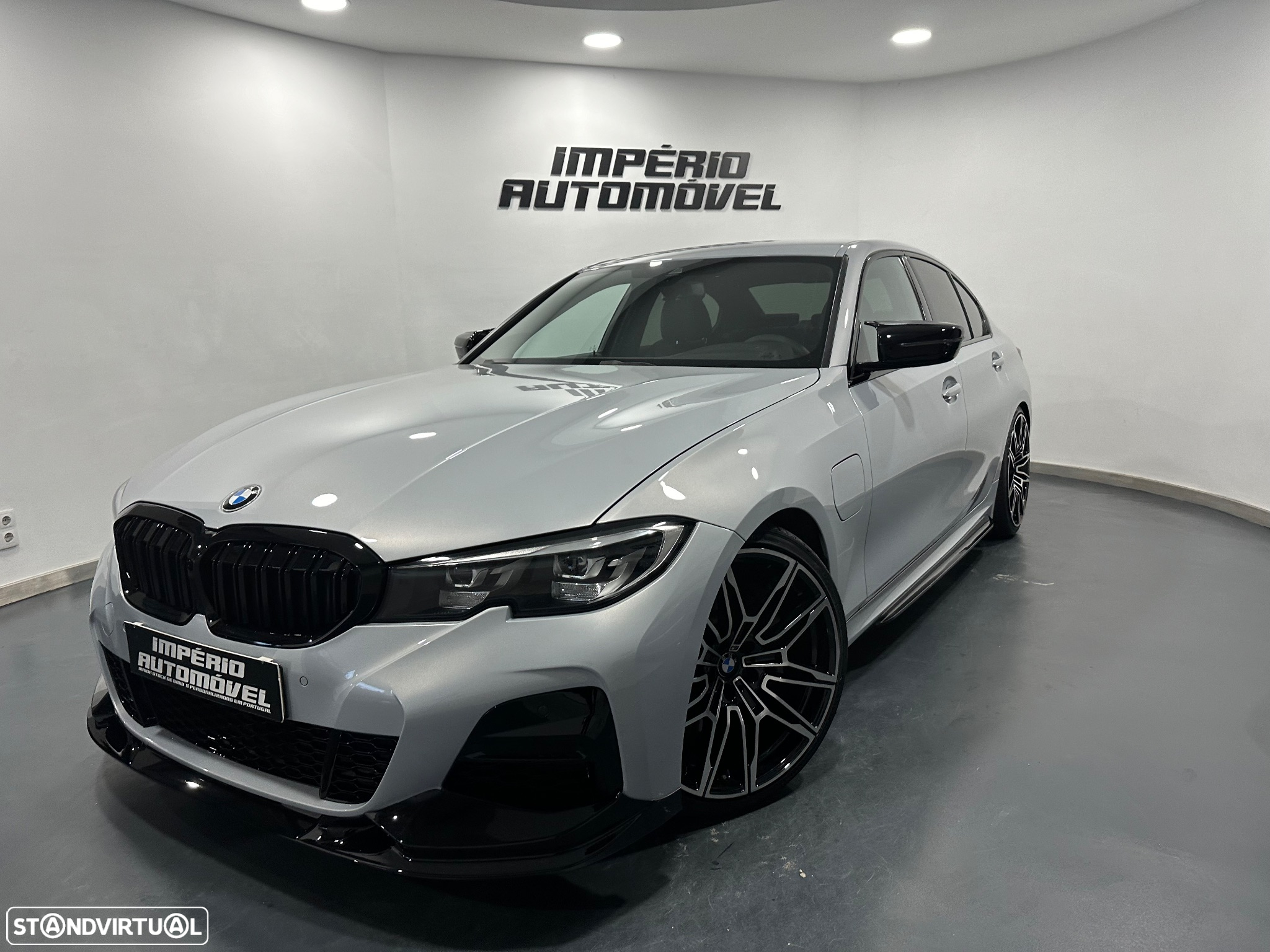 BMW 330 e Auto - 60