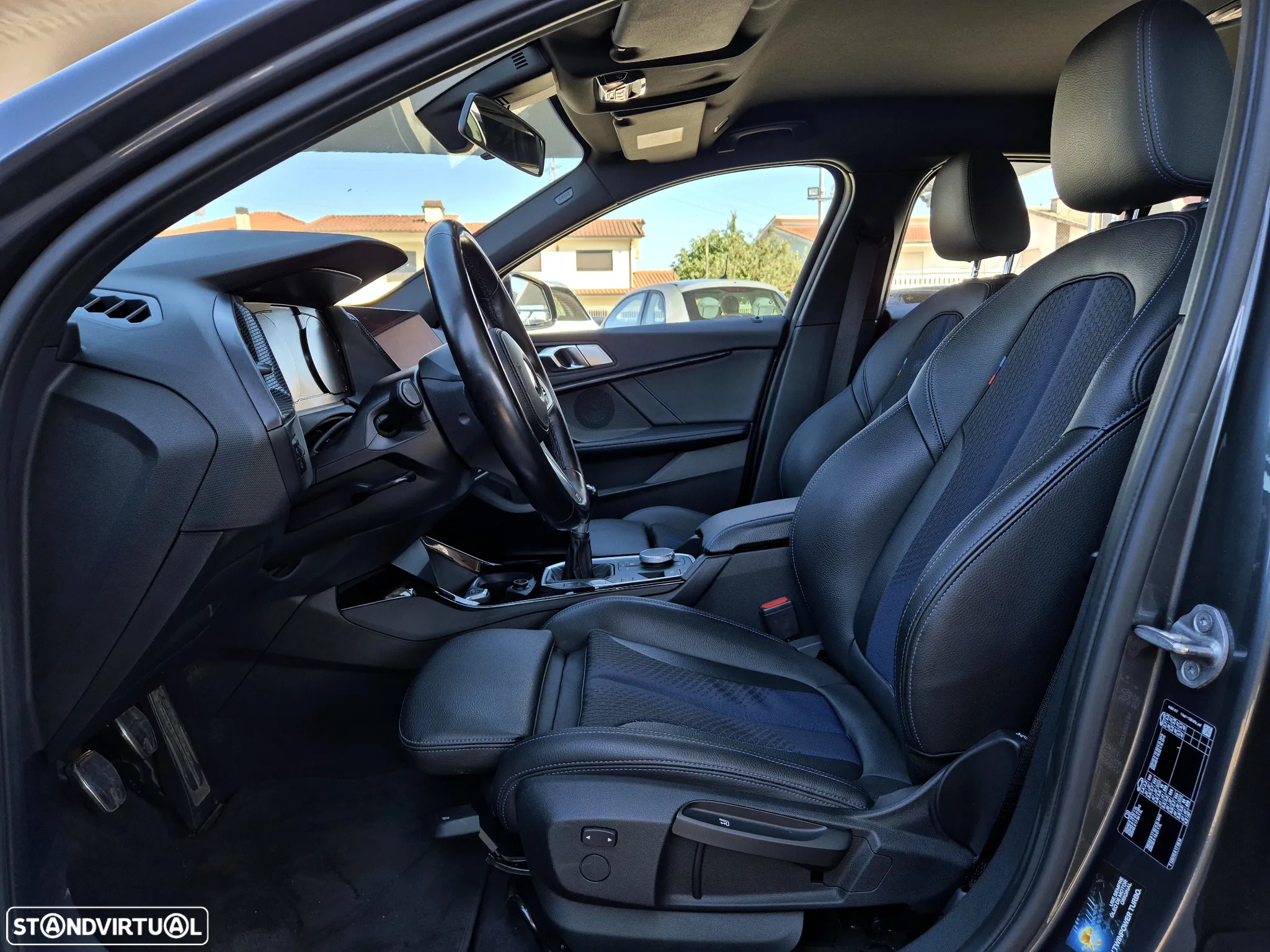 BMW 116 d Pack Desportivo M - 5