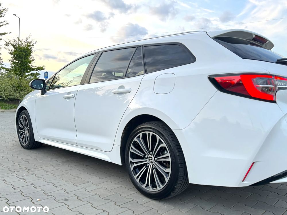 Toyota Corolla 1.8 Hybrid Comfort - 16