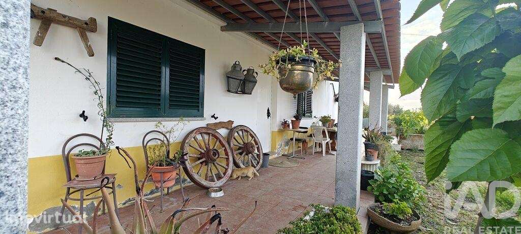 Prédio T3 em Ladoeiro de 210,00 m2 - Grande imagem: 2/26