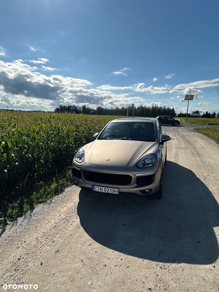 Porsche Cayenne Platinum Edition - 11