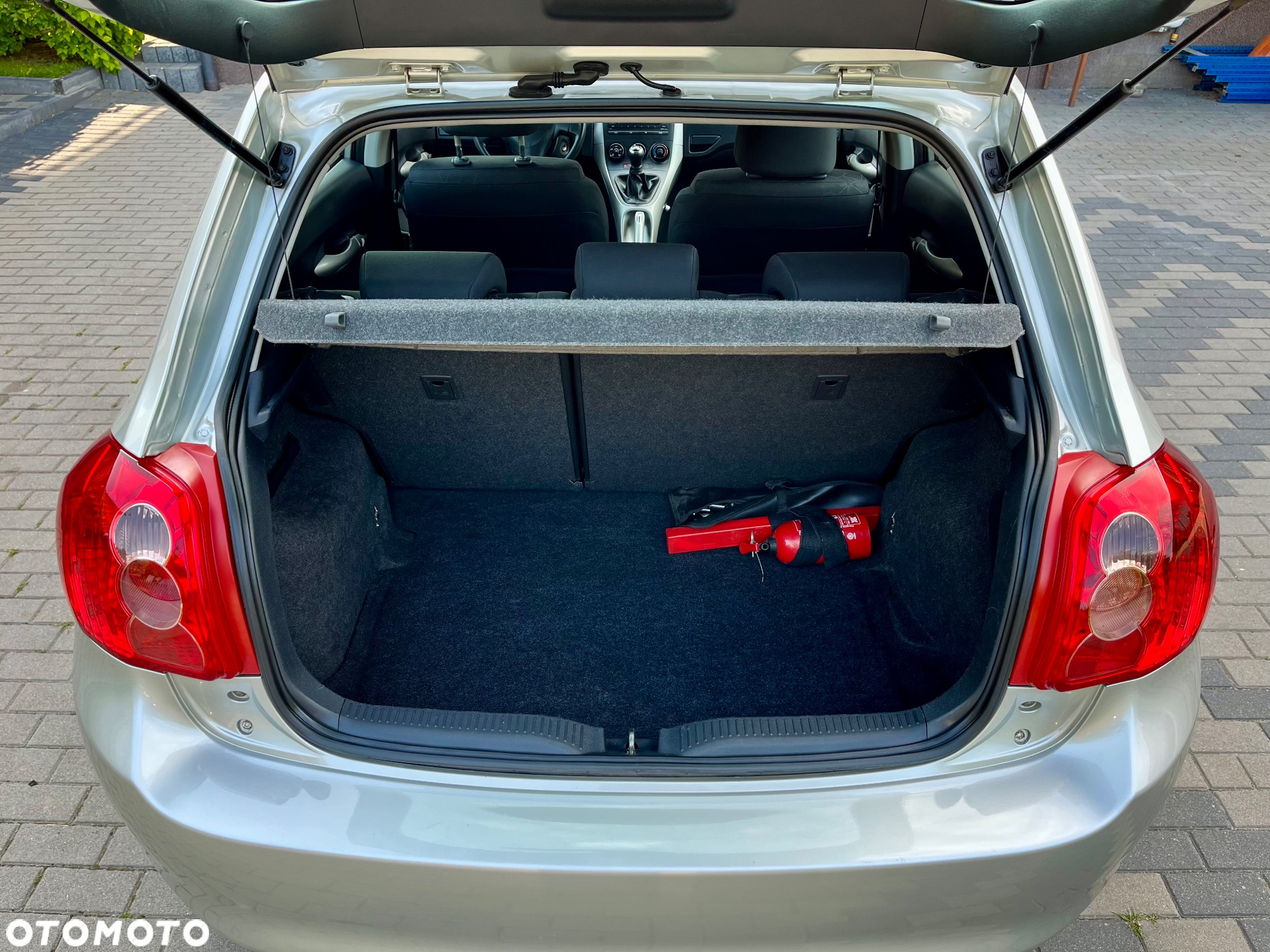 Toyota Auris 1.4 VVT-i Terra - 14