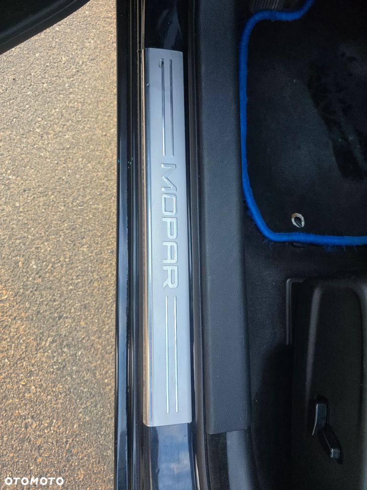 Dodge Charger 5.7 V8 RT - 28