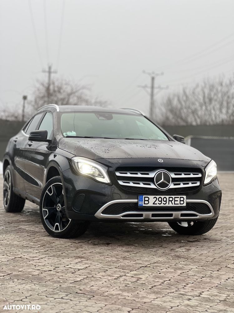 Mercedes-Benz GLA 220 d 4MATIC Aut. - 1