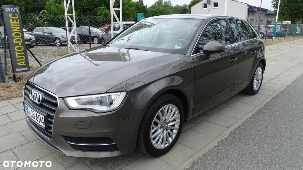 Audi A3 Sportback 1.4 TFSI S tronic Attraction - 4