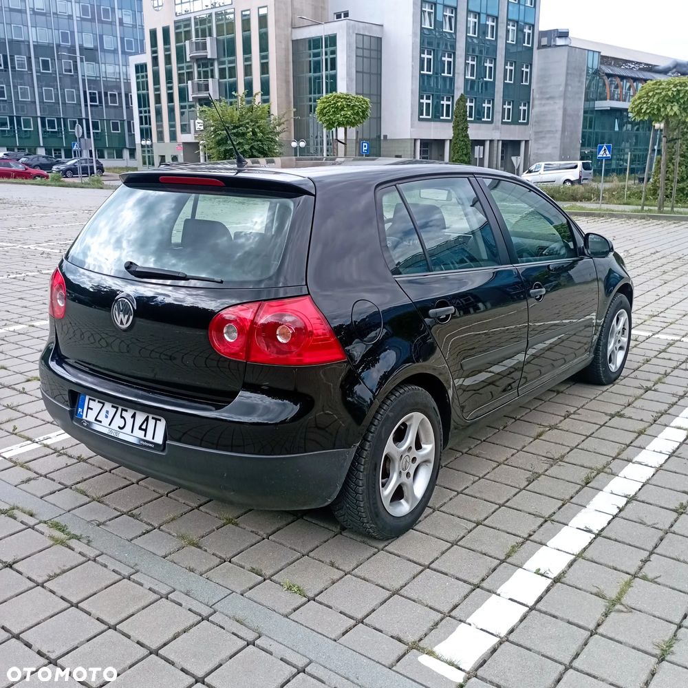 Volkswagen Golf V 1.4 Comfortline - 3