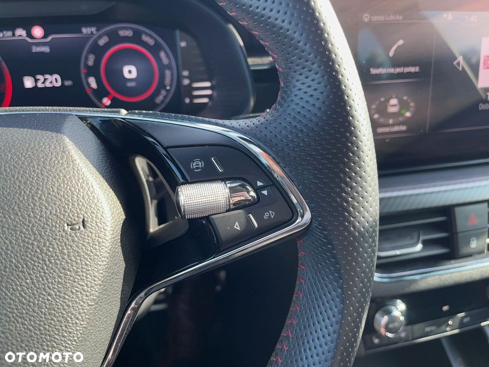 Skoda Kamiq 1.5 TSI Monte Carlo DSG - 21