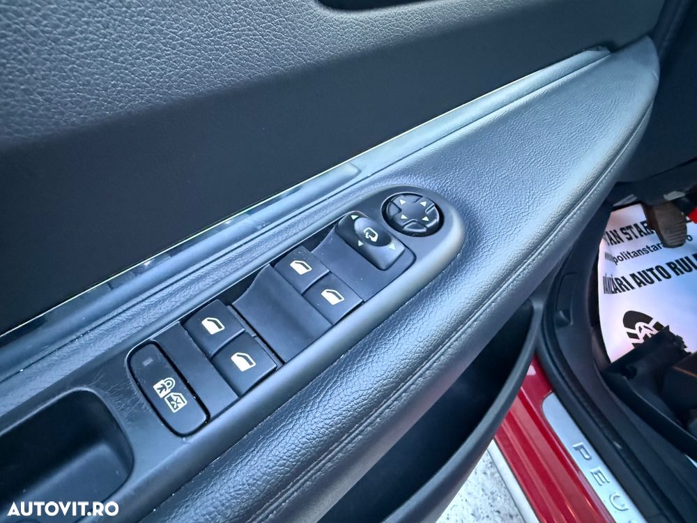 Peugeot 3008 155 THP Allure - 16