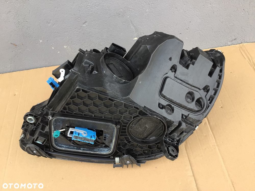 Lampa przednia prawa Mercedes C klasa 206 Digital Light - 5