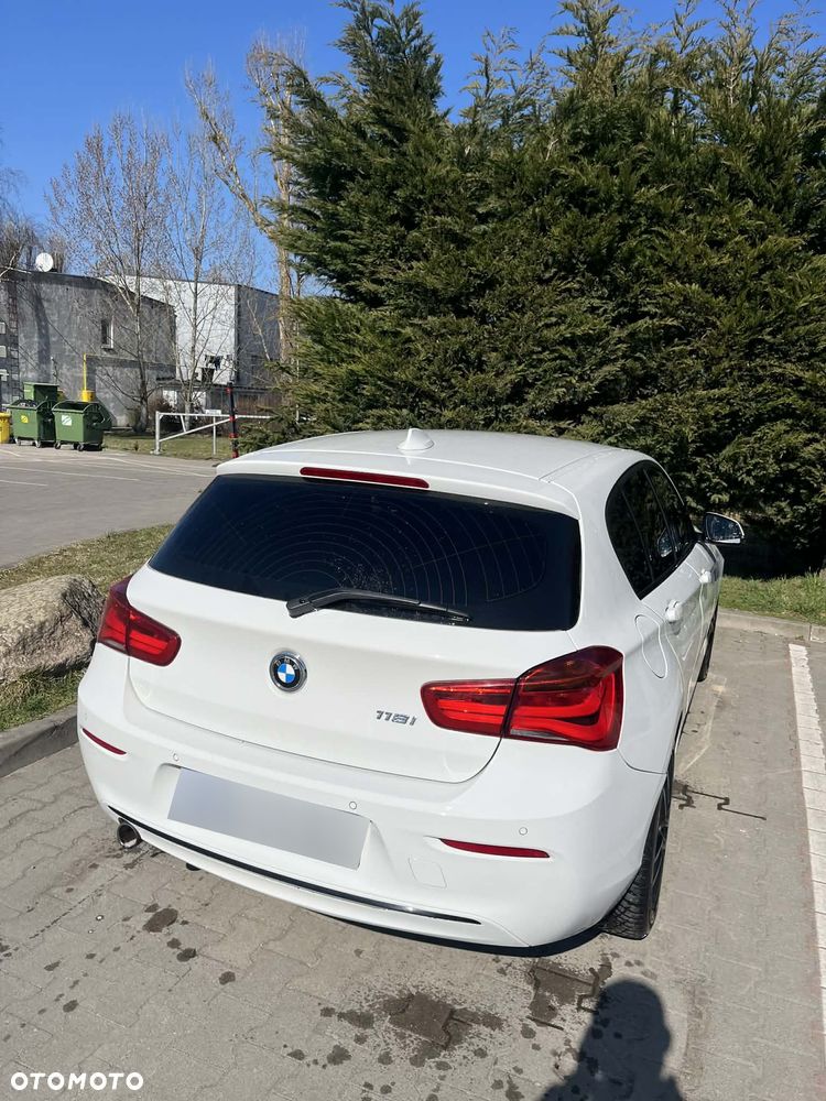 BMW Seria 1 118i - 4