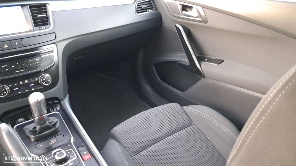 Peugeot 508 SW 1.6 e-HDi Allure 2-Tronic - 21