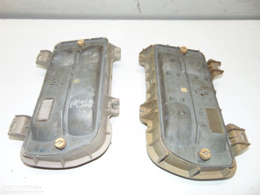 Audi 80 modelo antigo - farolins de trás - 5