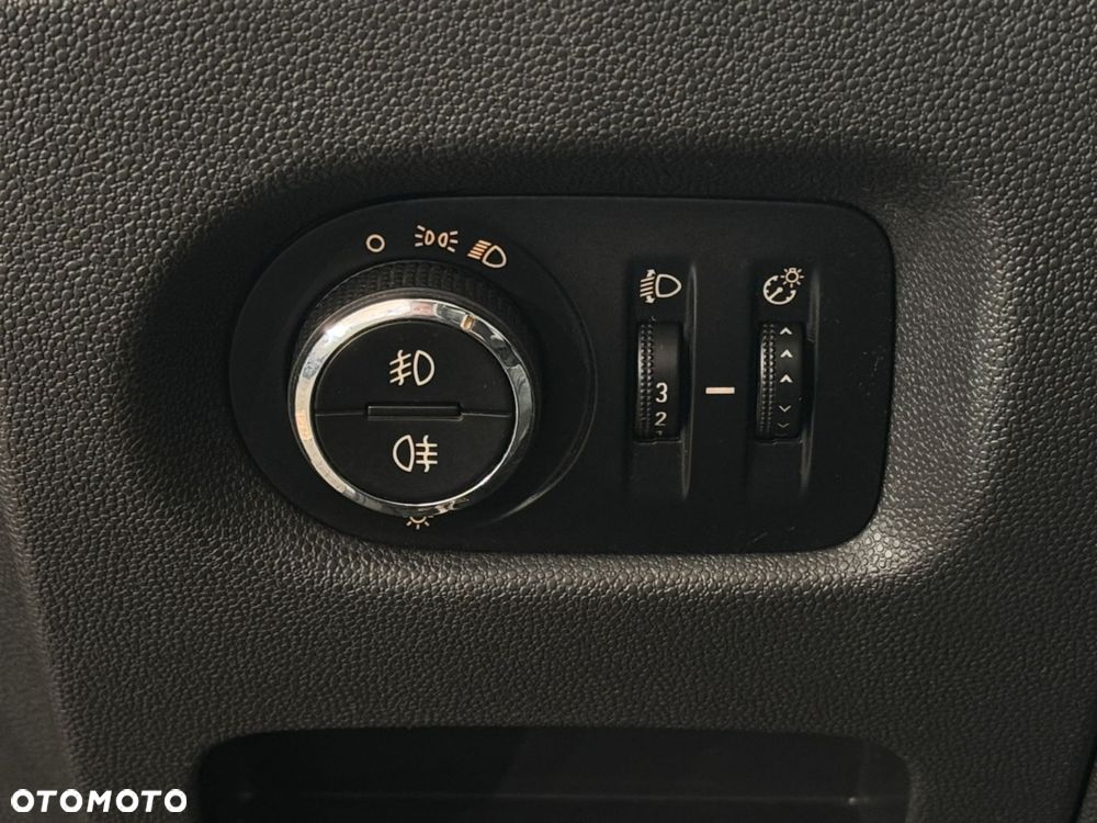 Opel Corsa - 25