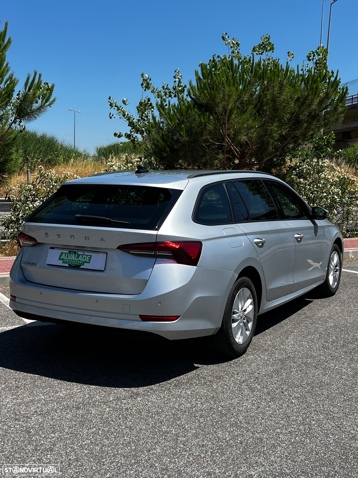 Skoda Octavia Break 2.0 TDI Ambition DSG - 12