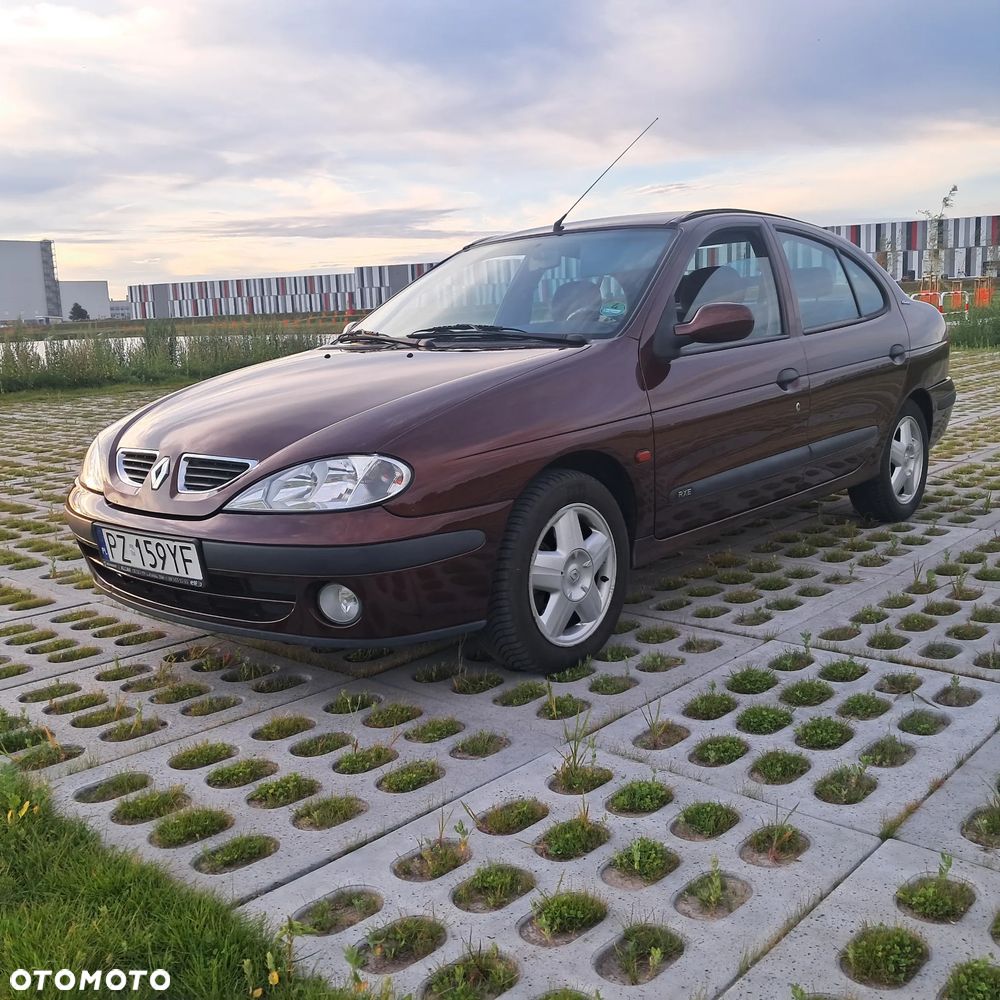 Renault Megane 1.6 - 3