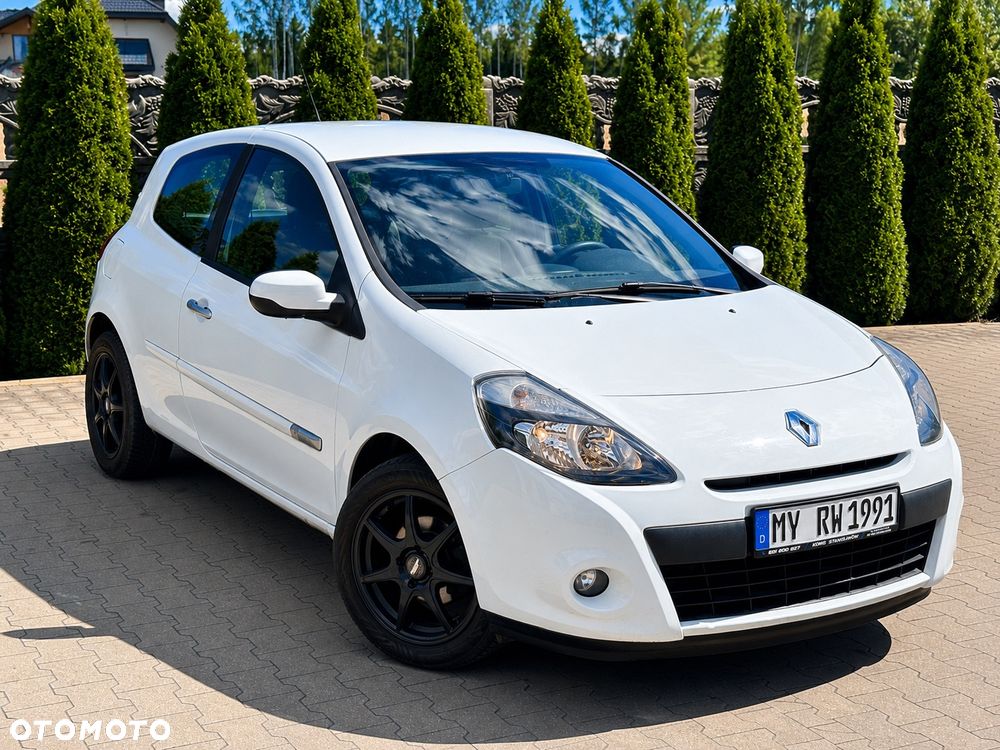 Renault Clio 1.5 dCi Luxe Dynamique - 1