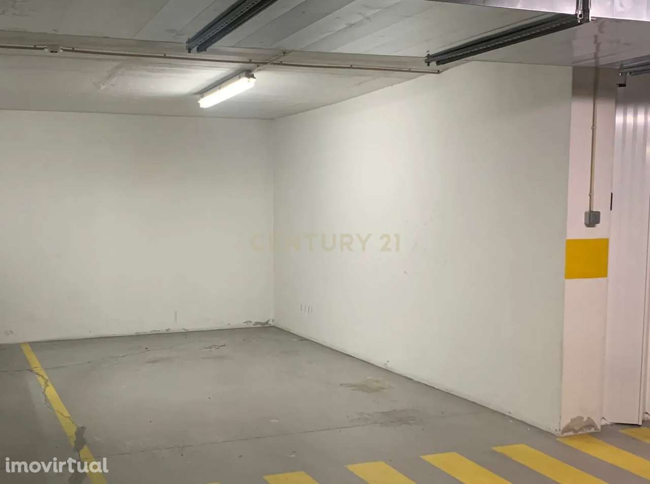 Estacionamento para arrendamento em Telheiras - Grande imagem: 3/5