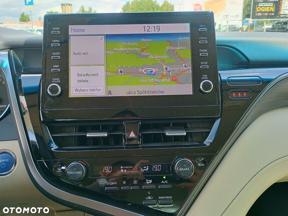Toyota Camry 2.5 Hybrid Executive CVT - 20