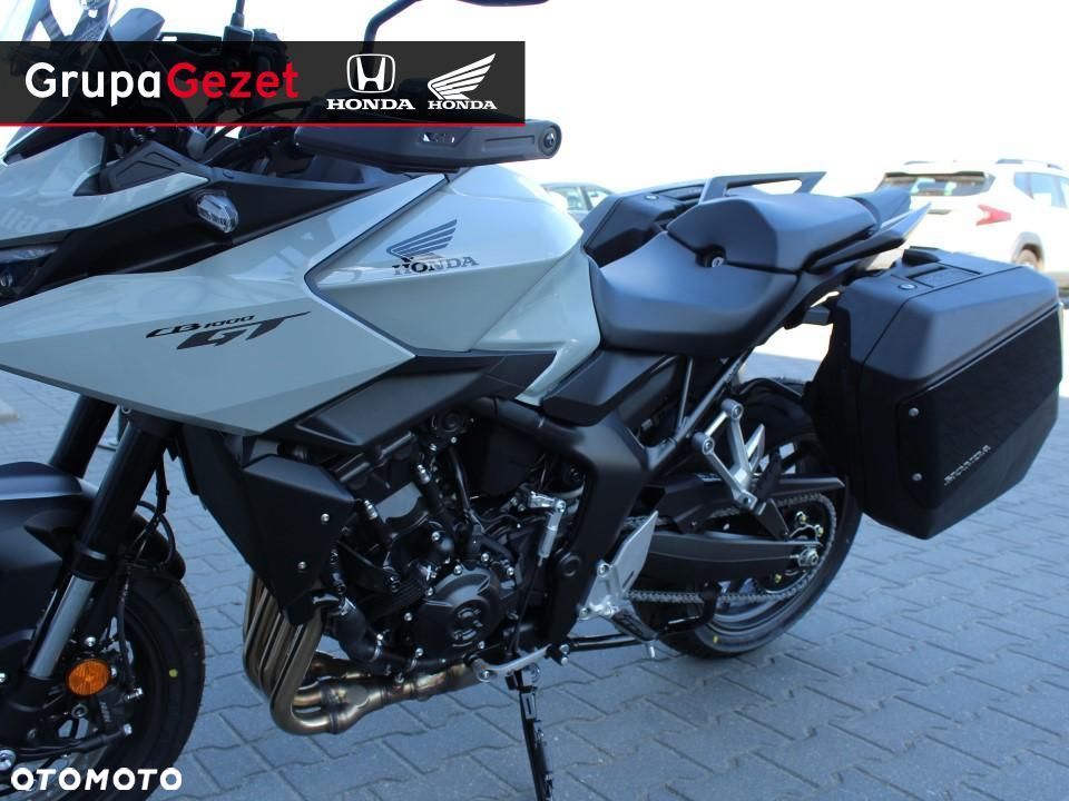 Honda CB - 8