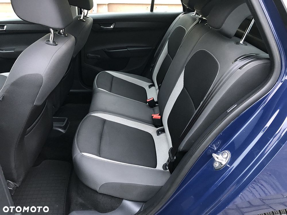 Skoda Fabia 1.0 Ambition - 11