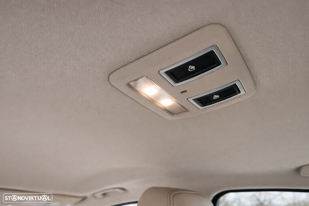 Jaguar XE 20d Aut. Prestige - 24