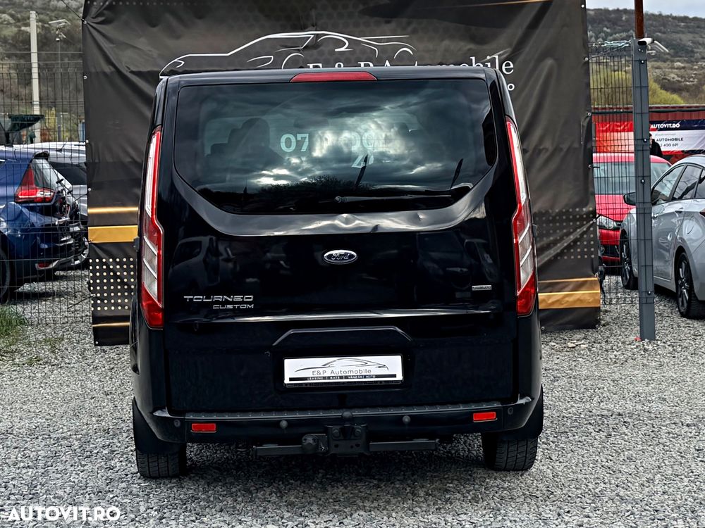 Ford Tourneo Custom 300 L2H1 VA Titanium - 13