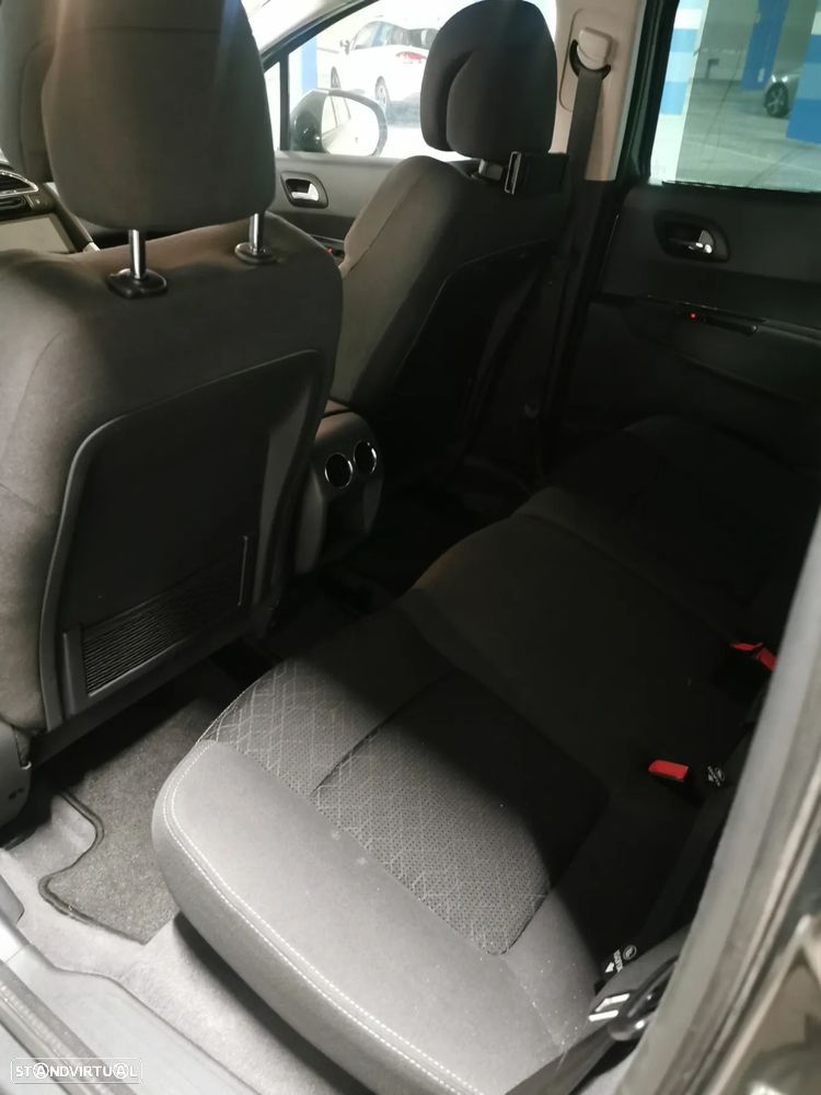 Peugeot 3008 1.6 e-HDi Active 2-Tronic - 3