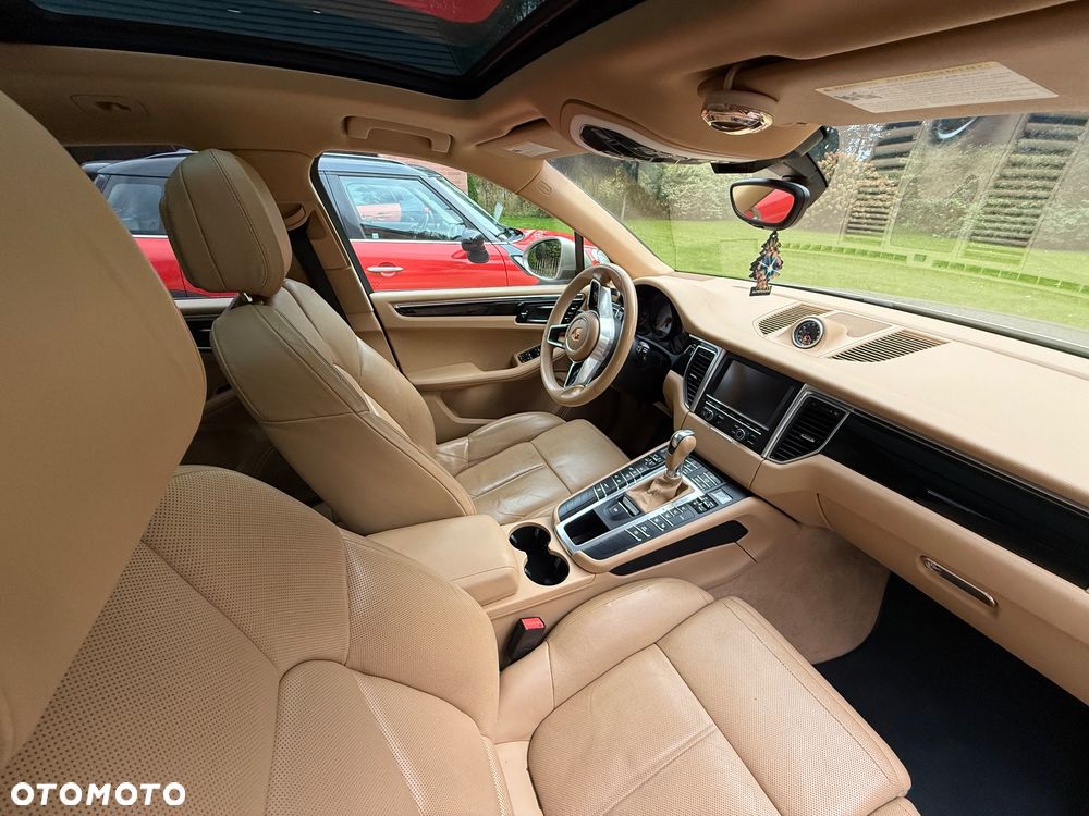 Porsche Macan S - 12