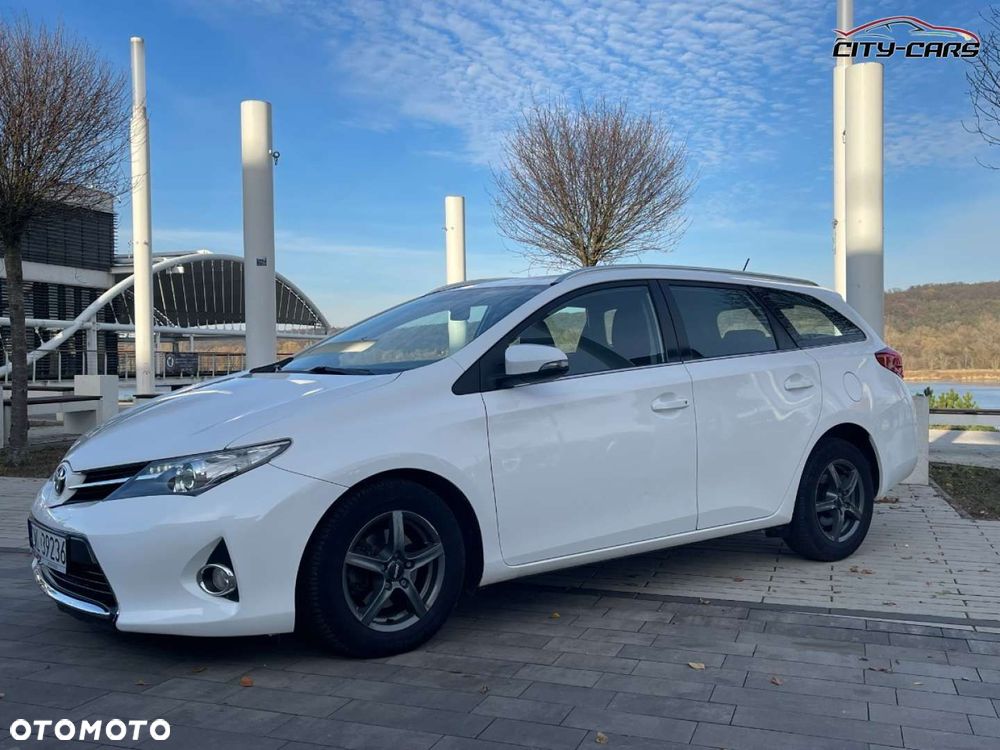 Toyota Auris - 10