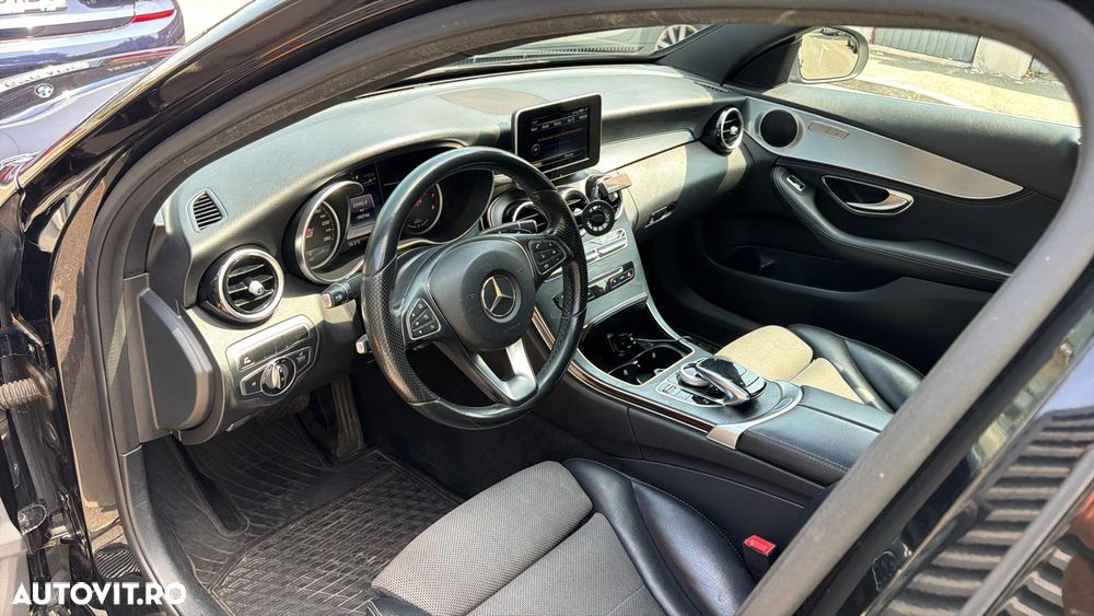 Mercedes-Benz C - 9